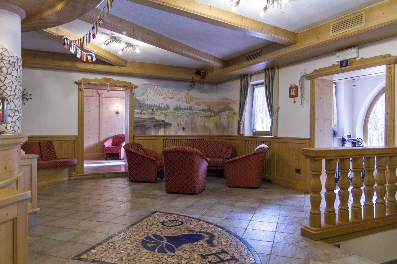 Hotel Genzianella ซิอาโน ดิ ฟิเอมเม ภายนอก รูปภาพ