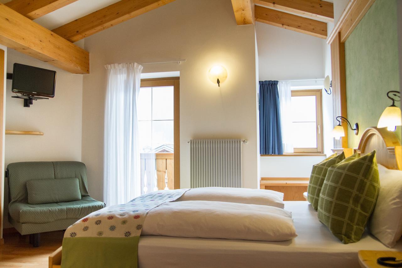 Hotel Genzianella ซิอาโน ดิ ฟิเอมเม ภายนอก รูปภาพ