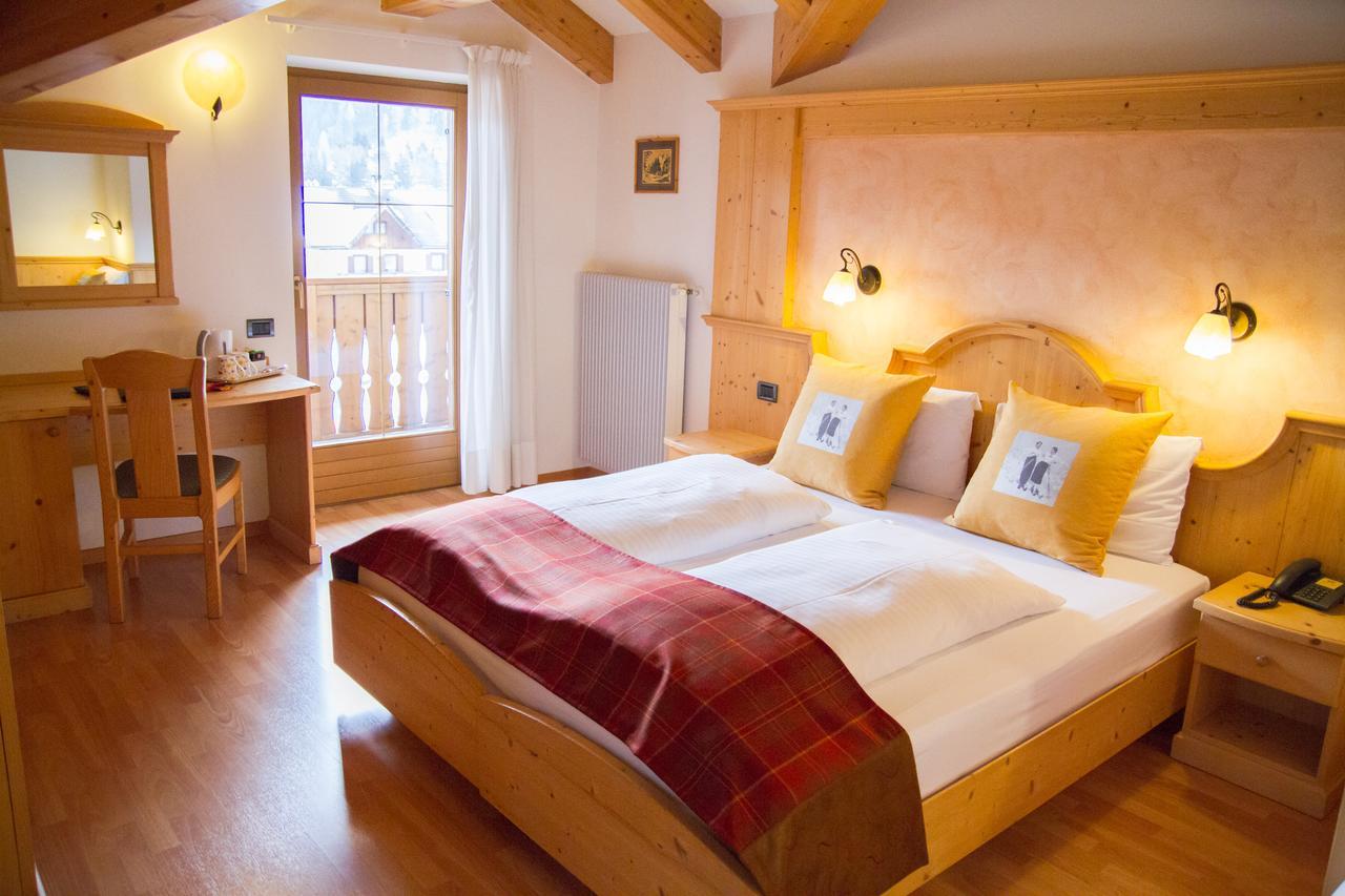 Hotel Genzianella ซิอาโน ดิ ฟิเอมเม ภายนอก รูปภาพ