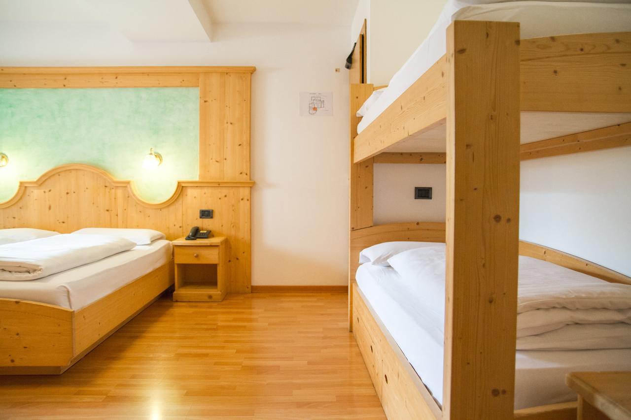 Hotel Genzianella ซิอาโน ดิ ฟิเอมเม ภายนอก รูปภาพ