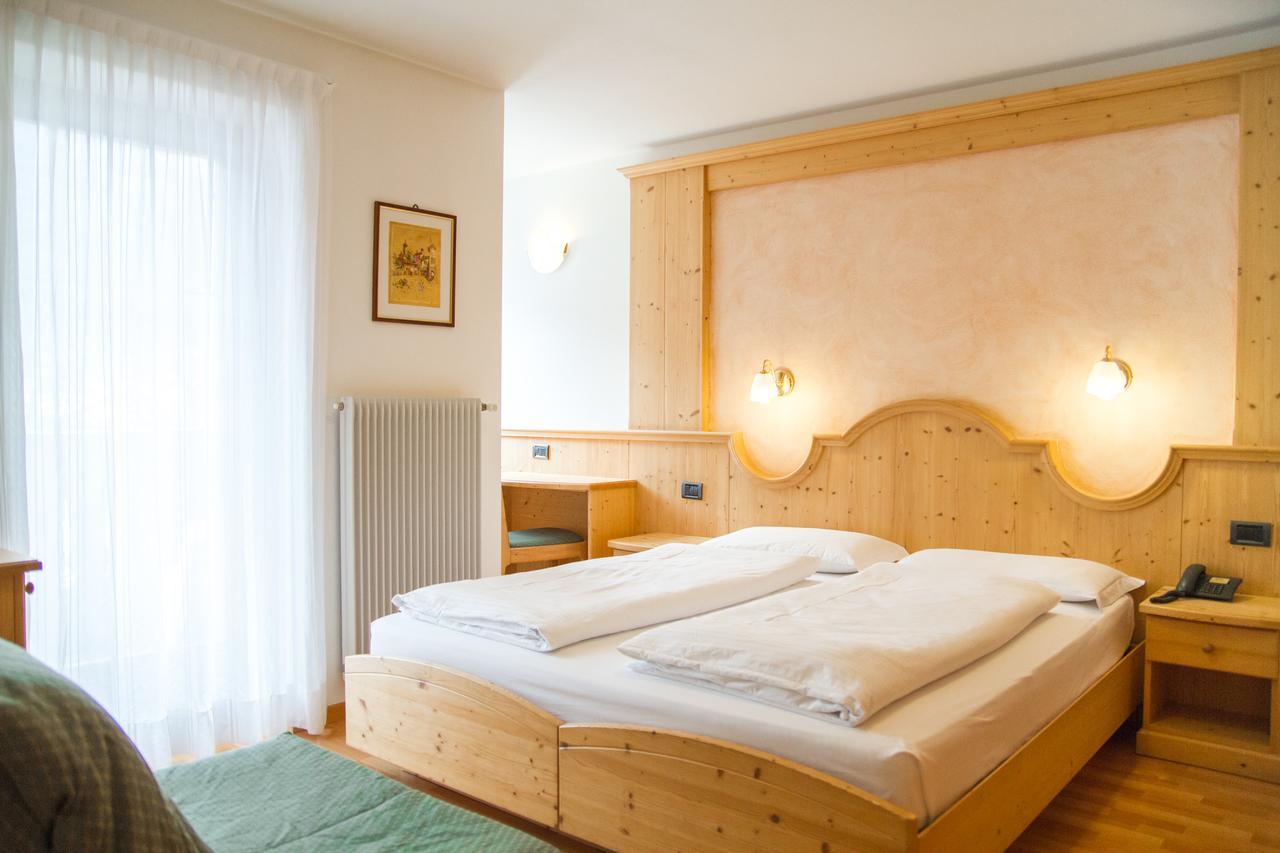 Hotel Genzianella ซิอาโน ดิ ฟิเอมเม ภายนอก รูปภาพ
