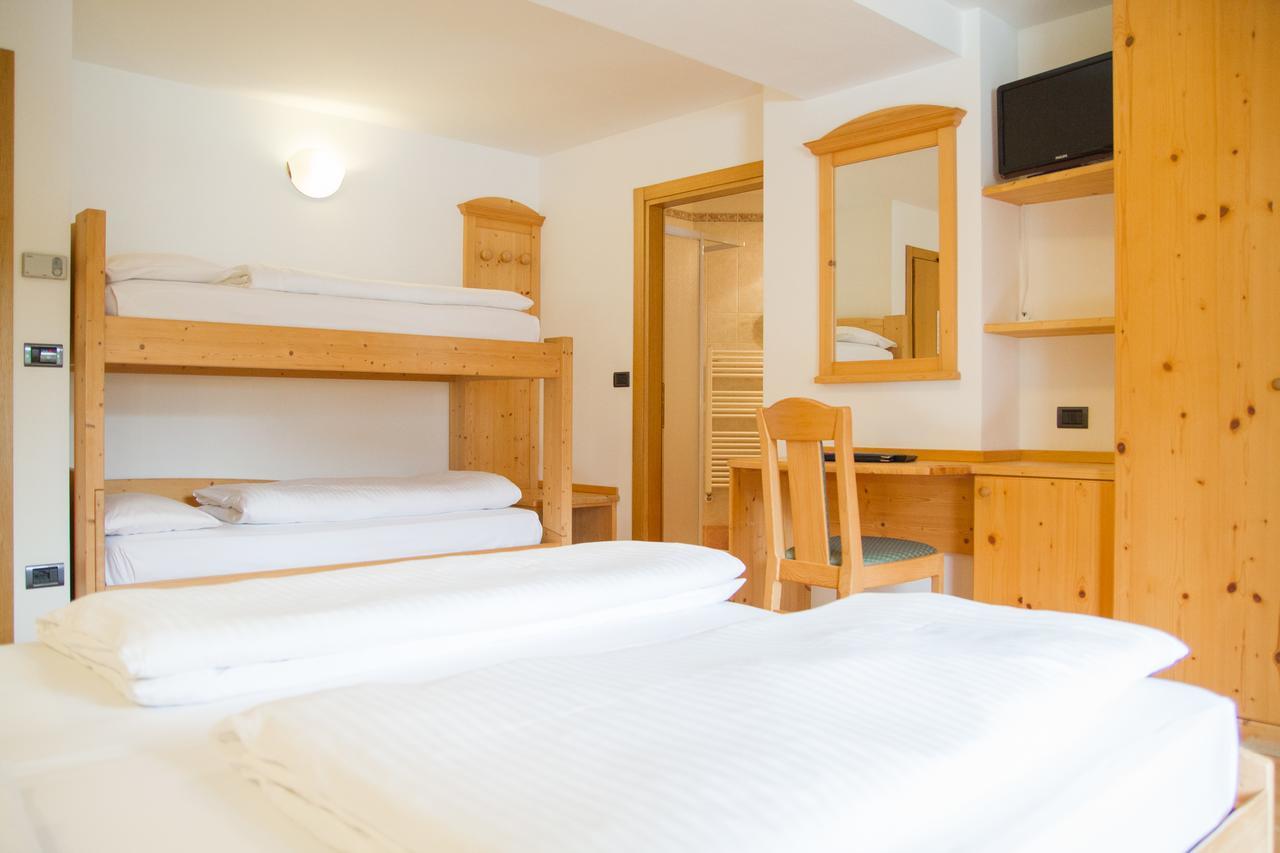 Hotel Genzianella ซิอาโน ดิ ฟิเอมเม ภายนอก รูปภาพ